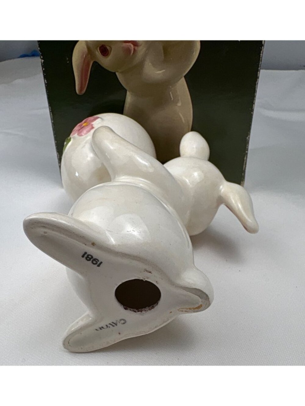 Avon Sunny Bunny Ceramic Candle Holder Floral Medley Candlelette Box 1981 - Picture 6 of 14